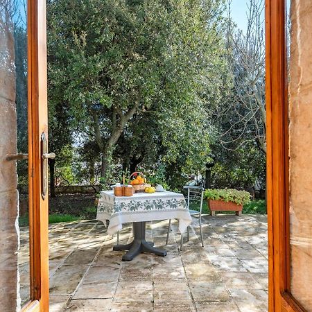 Trullo Nova - Ostuni Villa Bagian luar foto