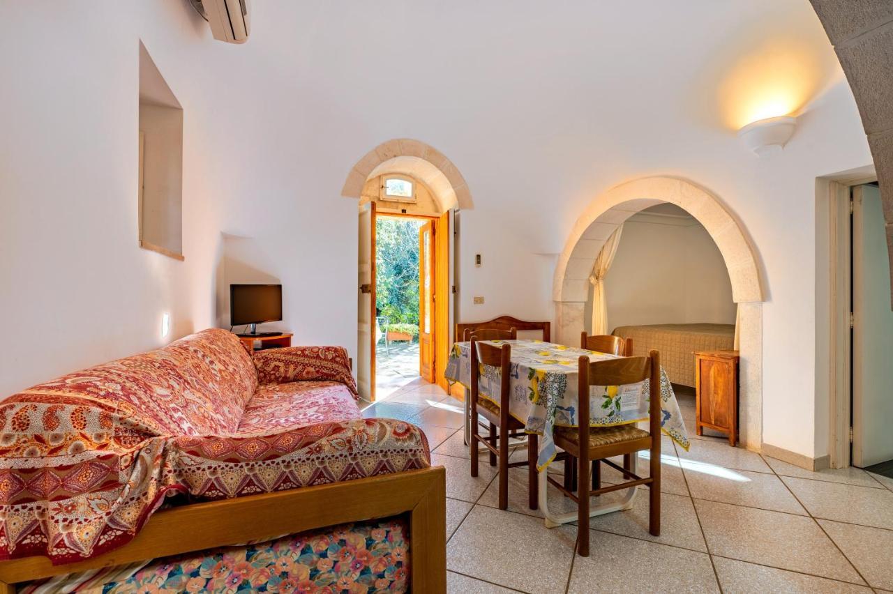 Trullo Nova - Ostuni Villa Bagian luar foto