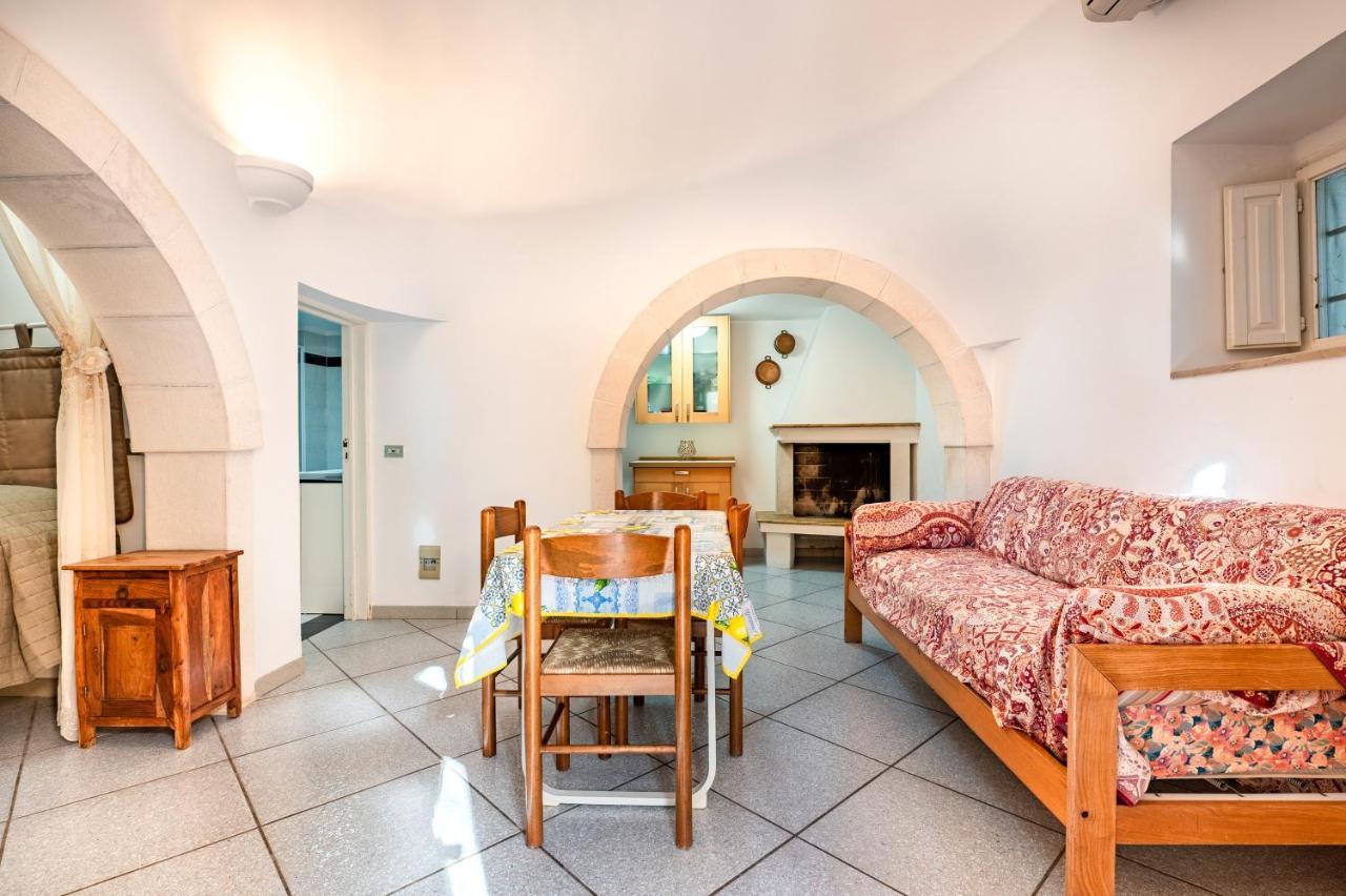 Trullo Nova - Ostuni Villa Bagian luar foto