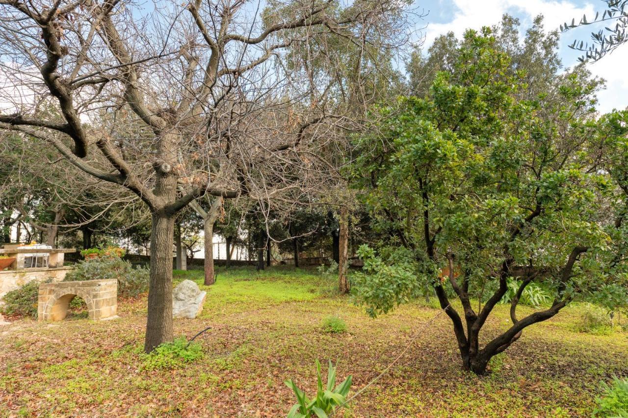Trullo Nova - Ostuni Villa Bagian luar foto