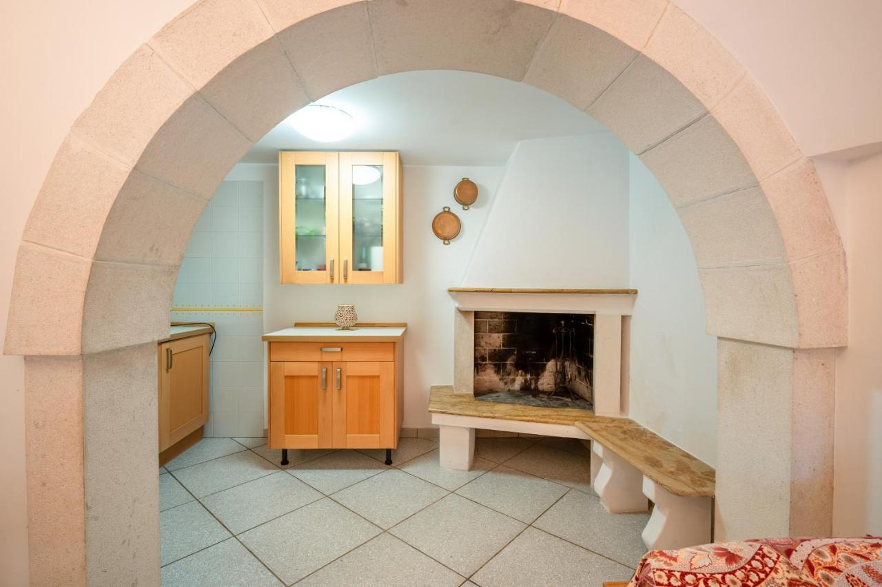 Trullo Nova - Ostuni Villa Bagian luar foto