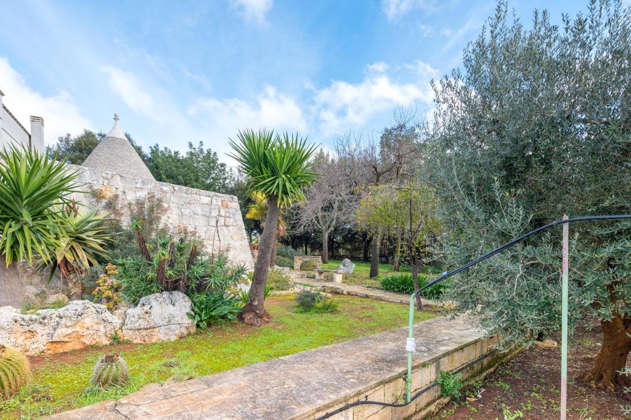 Trullo Nova - Ostuni Villa Bagian luar foto